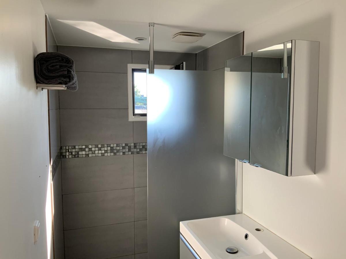 Bateau Appartement Sur L'Erdre Au Coeur De Nantes Exterior photo